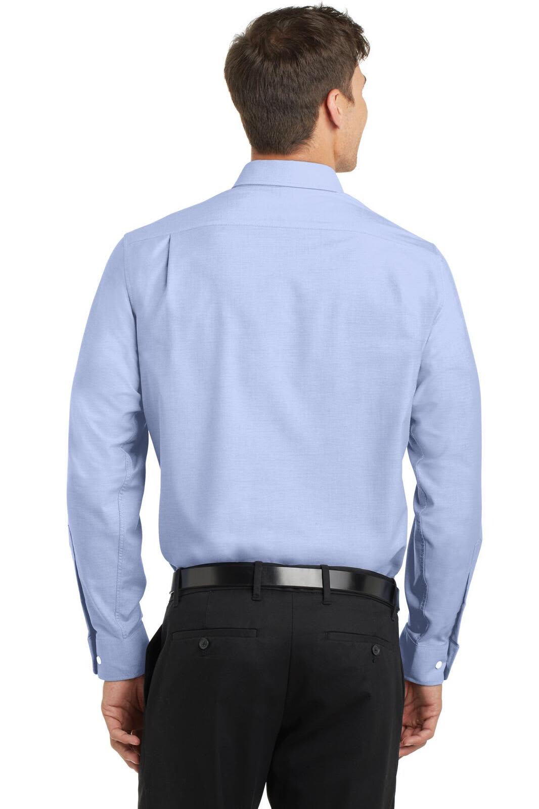 A back view of a light blue button-up shirt worn by a model, featuring a collar and long sleeves.