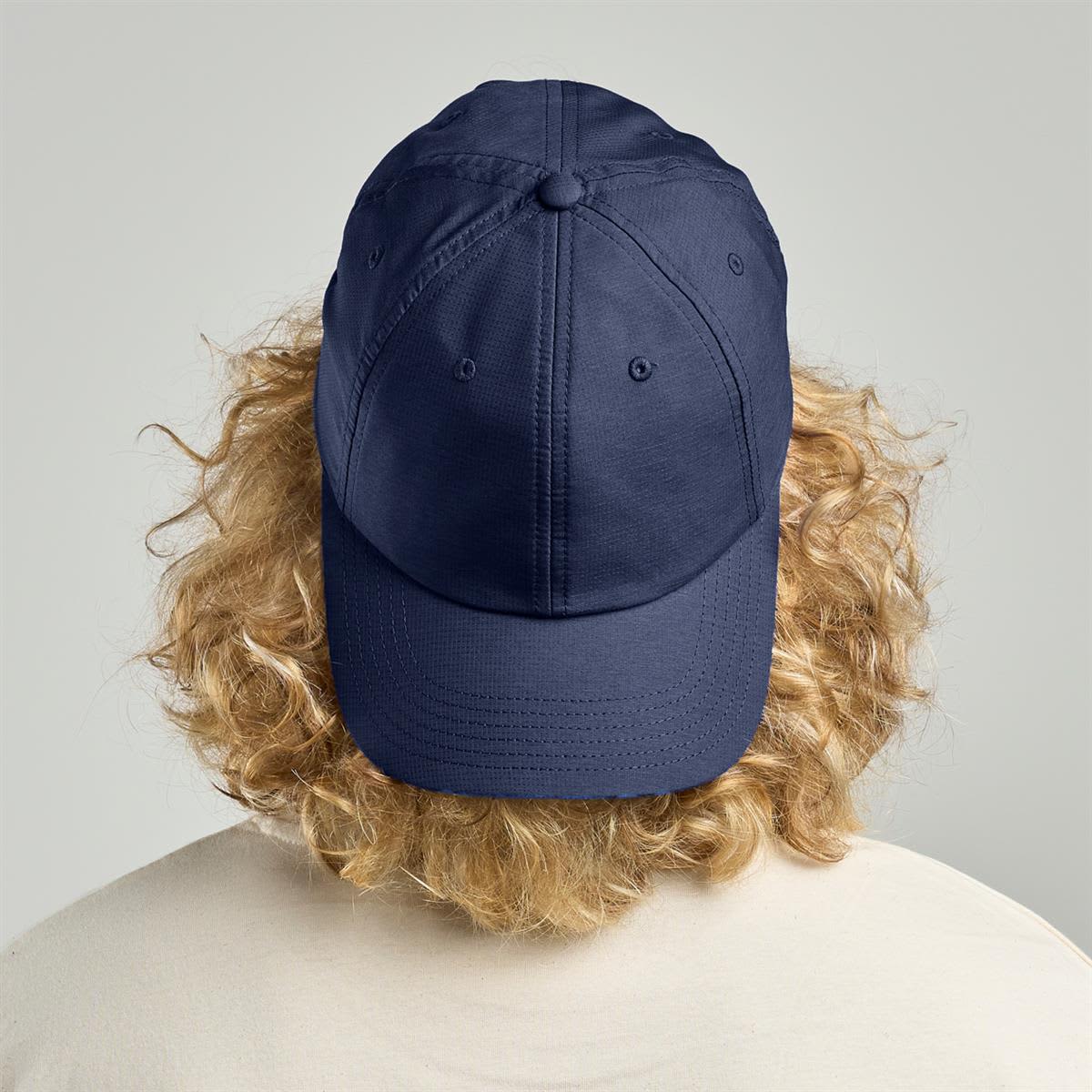 Energy LE-A7700 A navy blue cap with a curved brim and six panels, featuring a logo on the front.