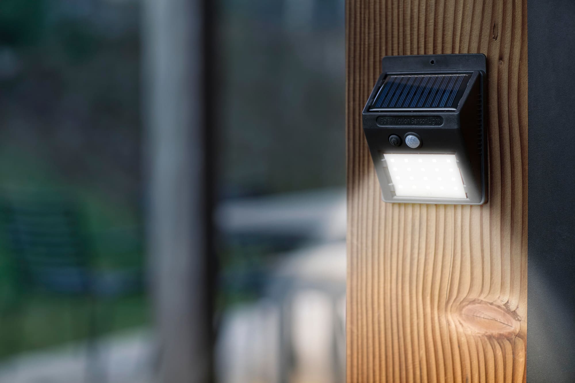PP solar power light Briony
