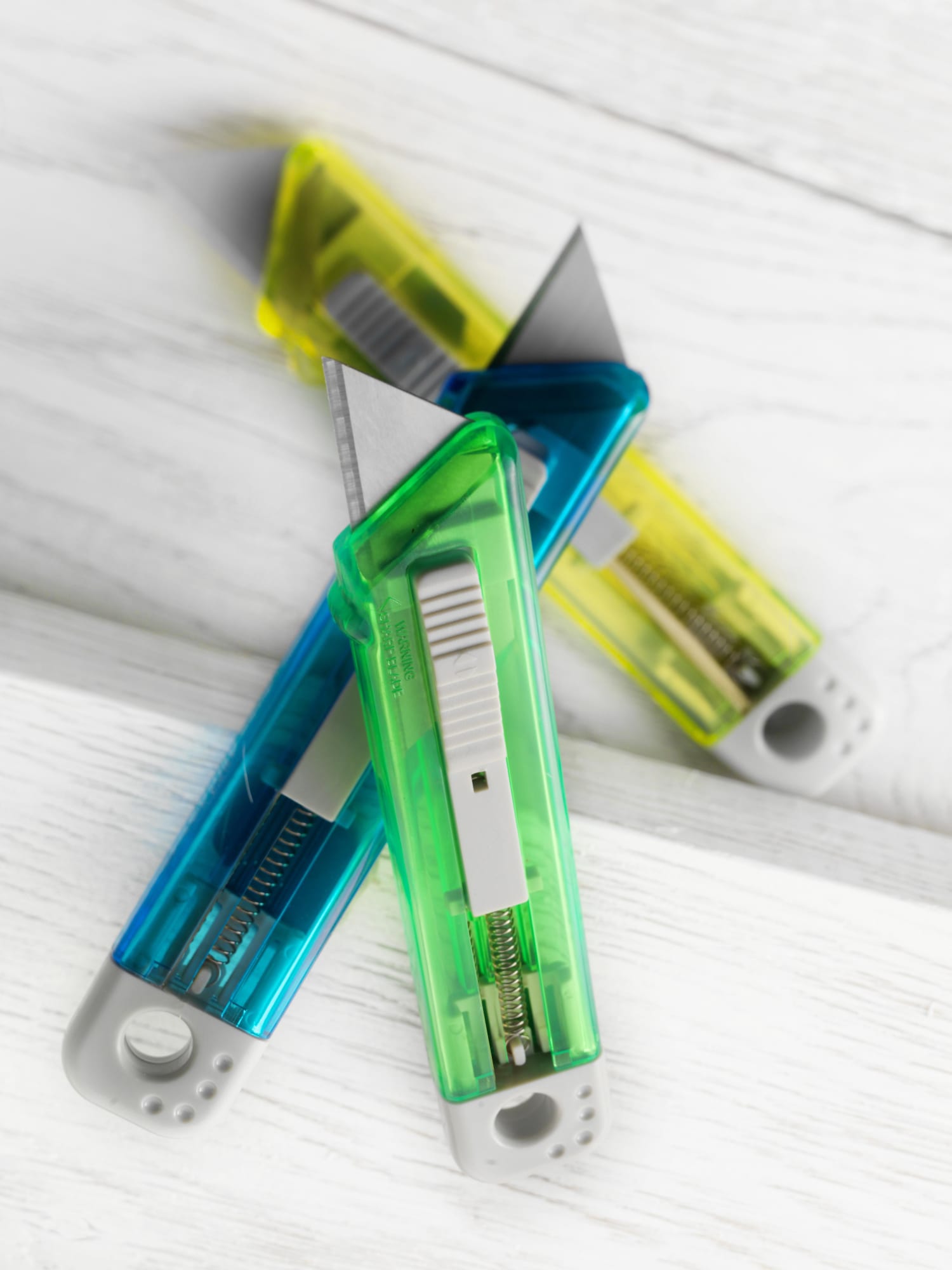 Plastic cutter