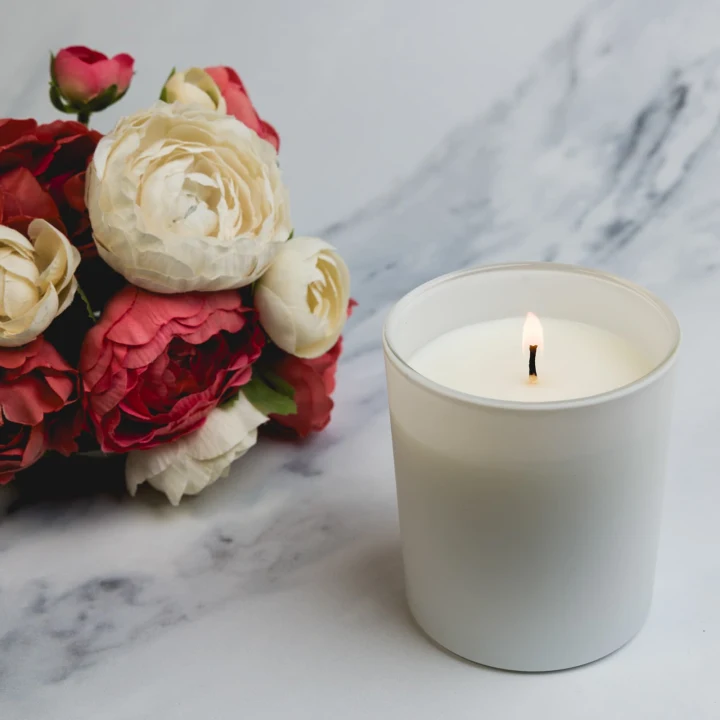 Gleam Glass Candle - Large - image 8