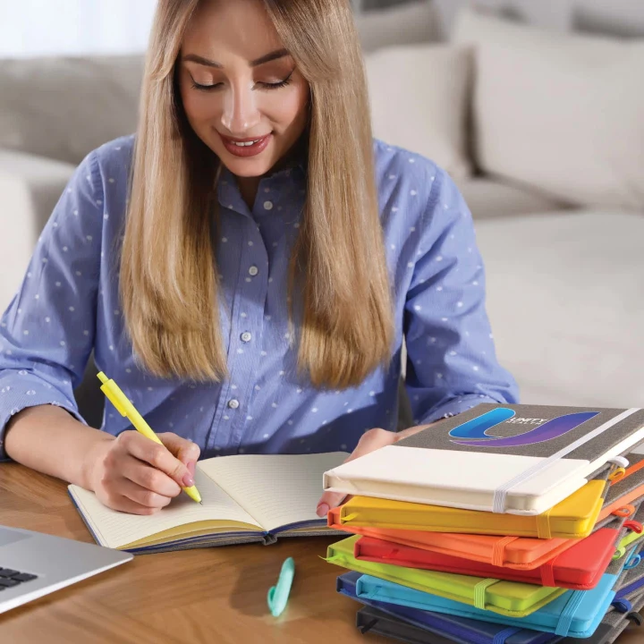 Venture Bondi A5 Notebook - image 2