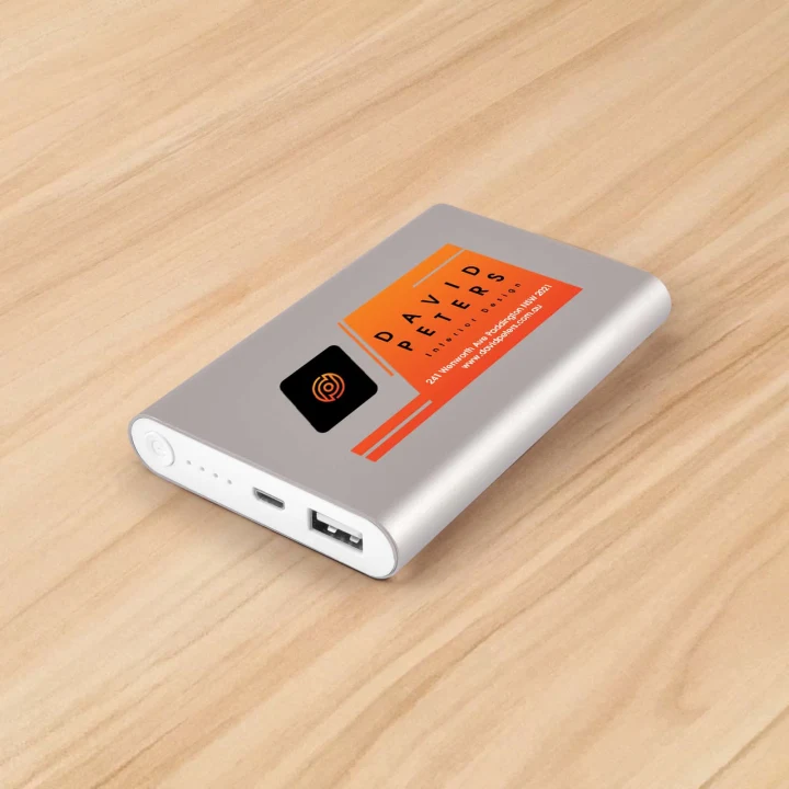 Octavius 8,000mAh Power Bank - image 11