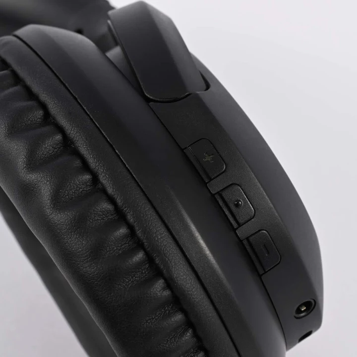 Equinox ANC Headphones In Case - image 5