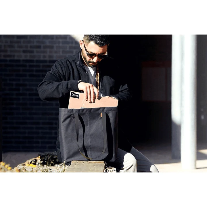 Bellroy Market Tote - image 3