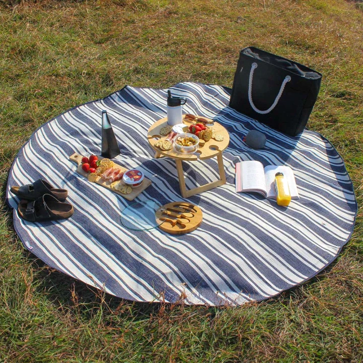Trekk Round Picnic Rug - image 8