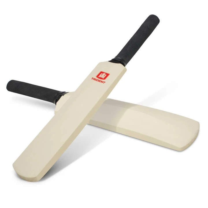 Mini Cricket Bat - image 1