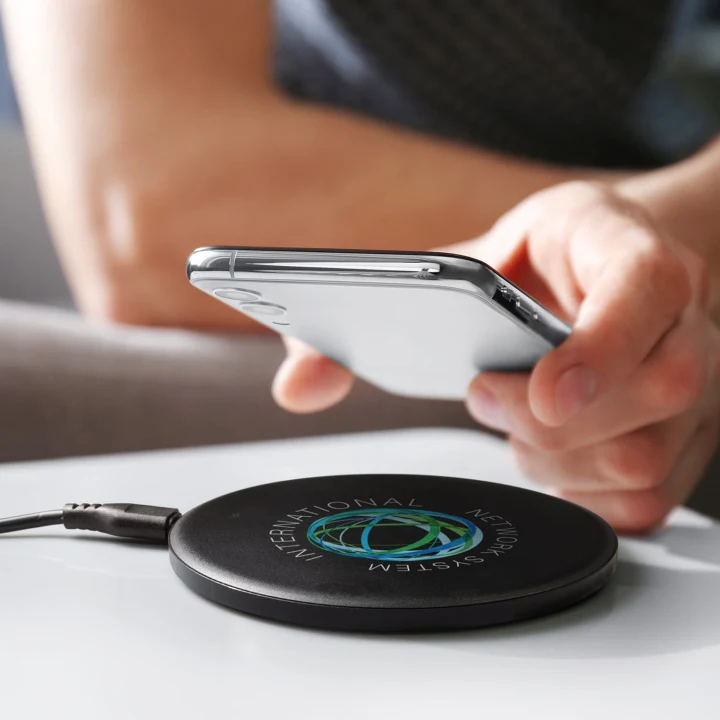 Energon Wireless Fast Charger - image 6