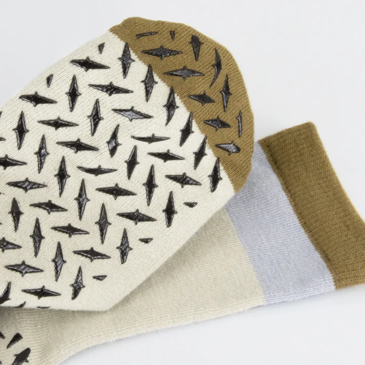 Nero Crew Grip Socks - image 2