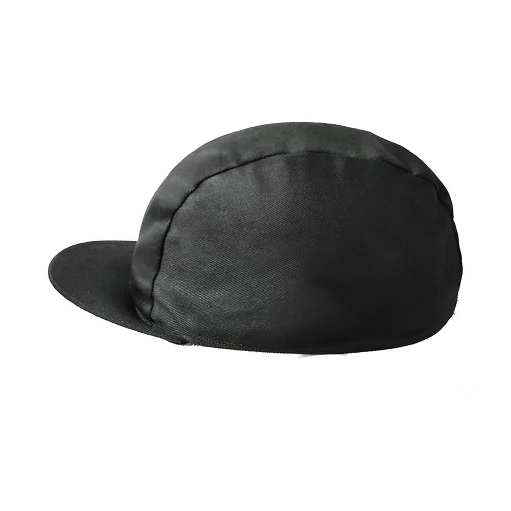 Bicycle Cap GR-HE236 A black bicycle cap featuring a curved brim and a simple design, includes a logo on the front.