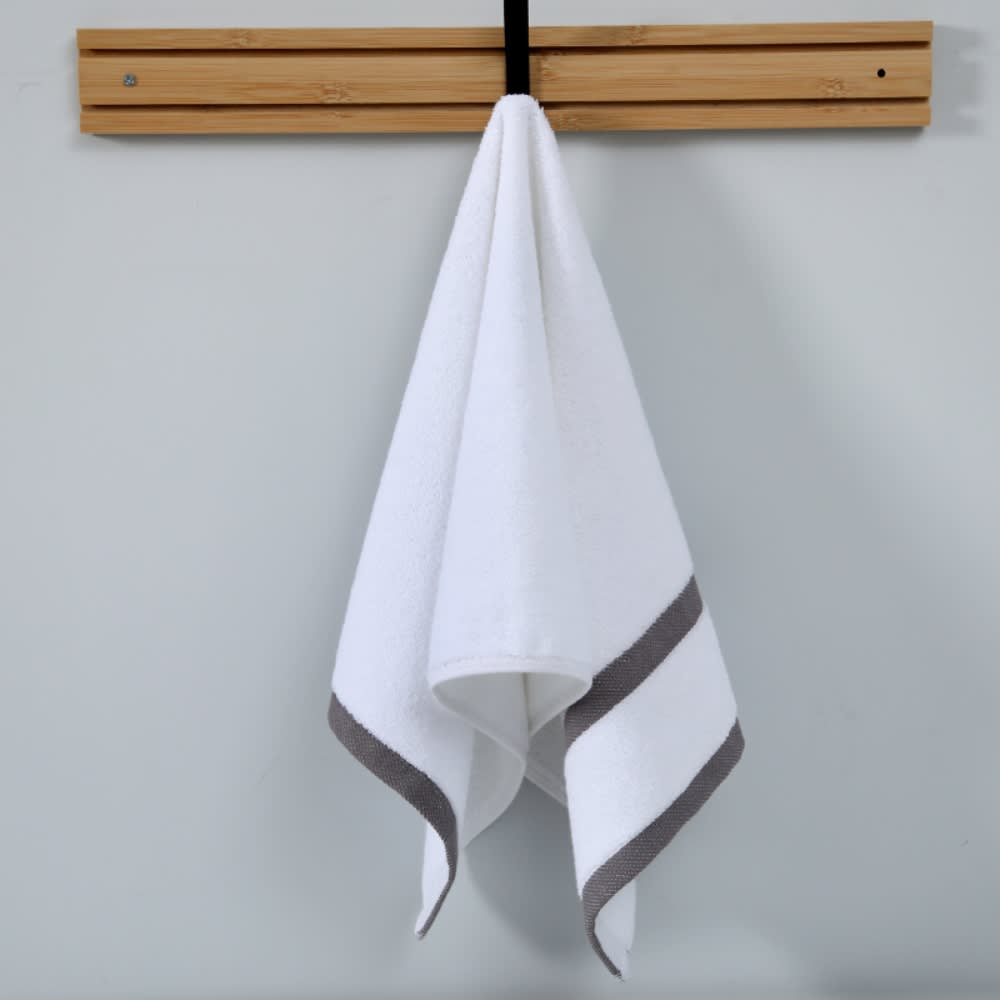 Alternative view of Holiday cotton hotel towel