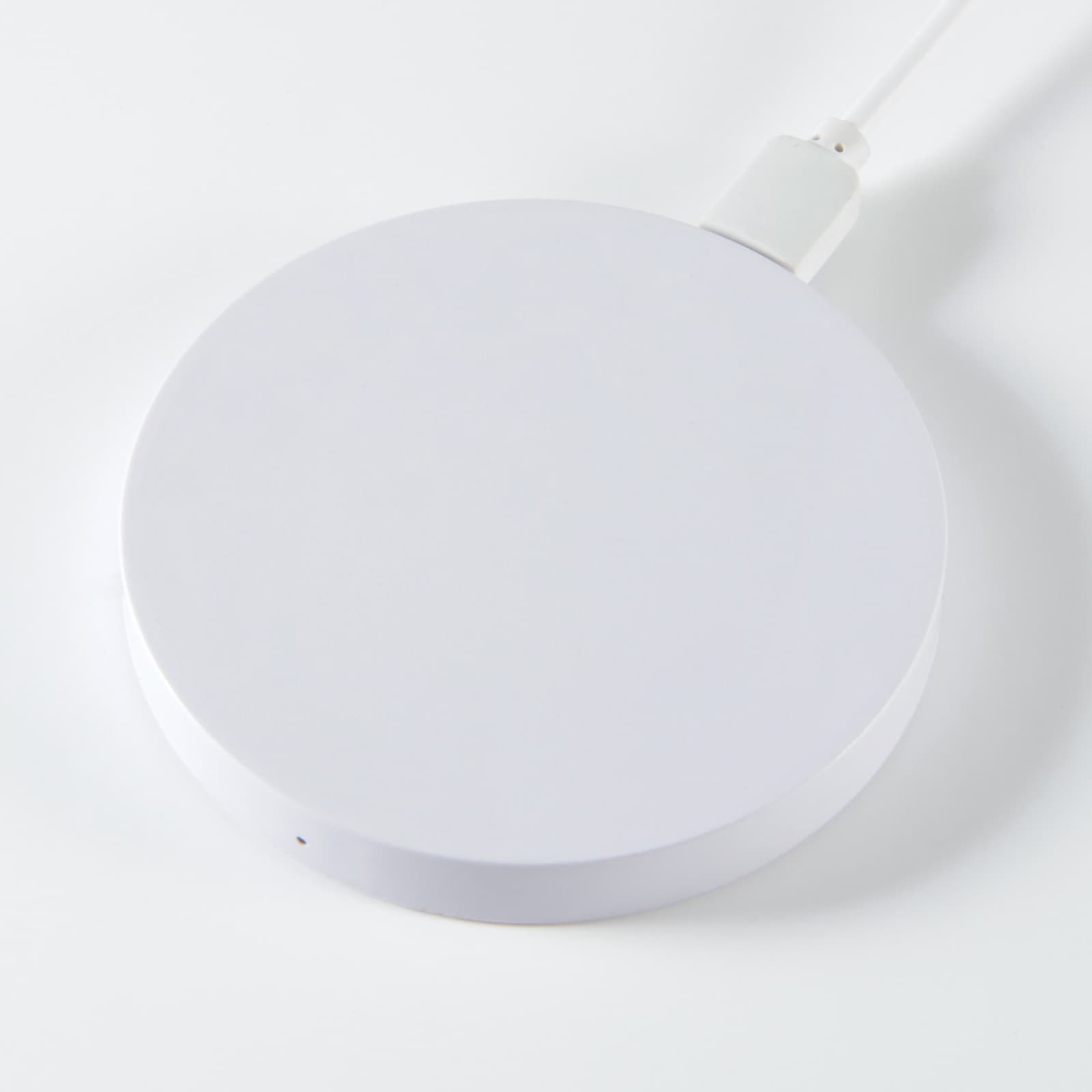 Arc Round Wireless Charger - LL0208 Image