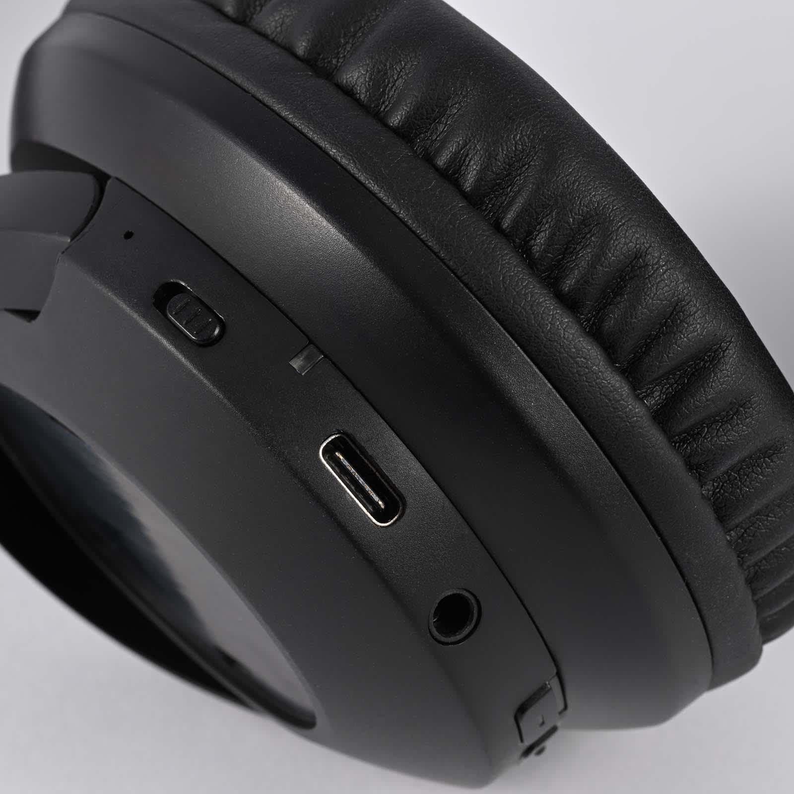 Equinox ANC Headphones In Case - image 4