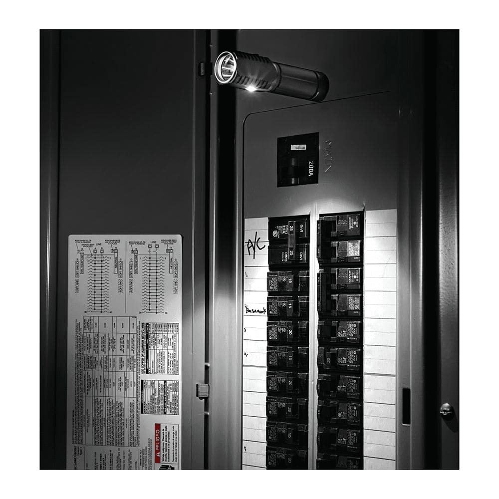 High Sierra 3W LED Torch - image 3