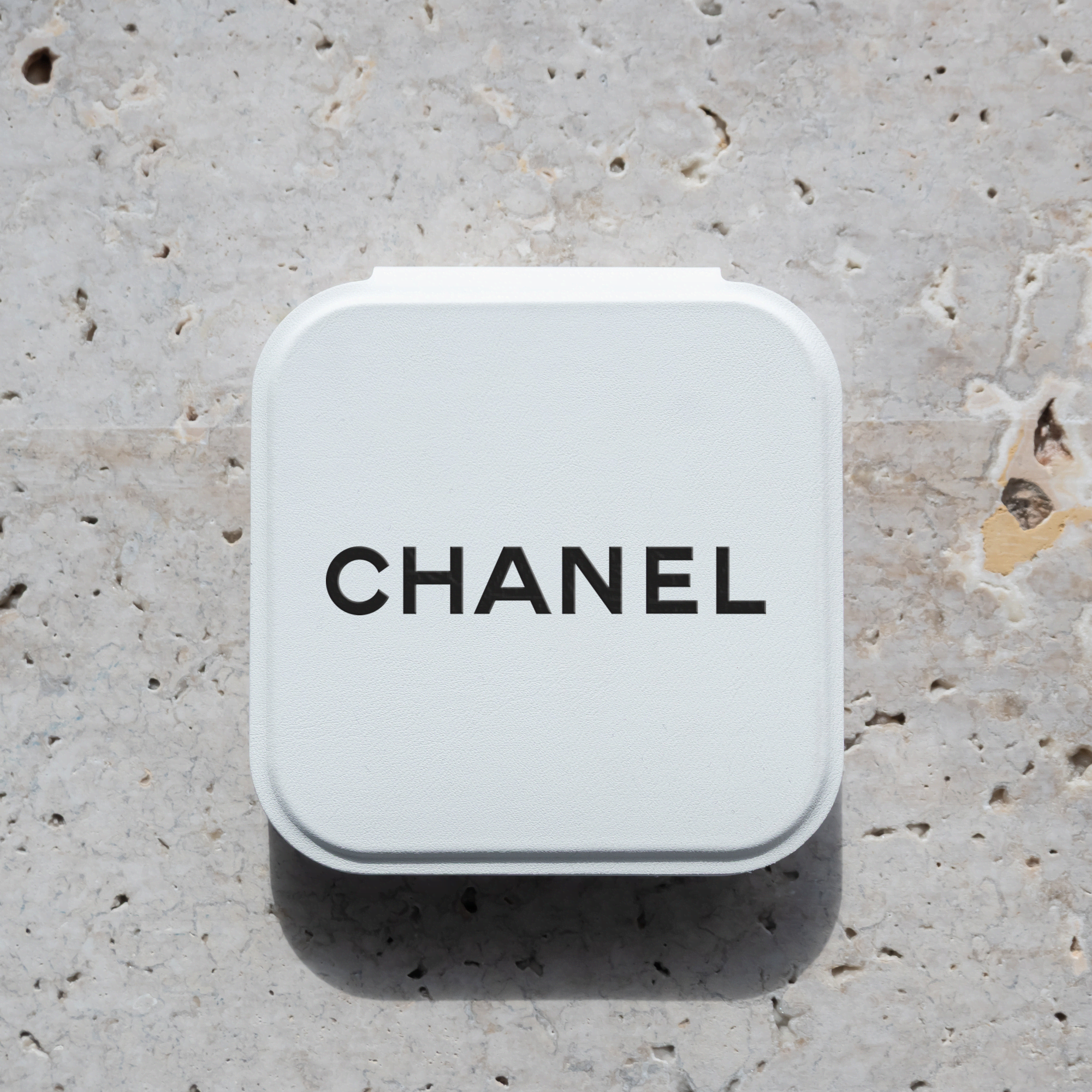 Alternative view of Glow Compact Mirror with LED