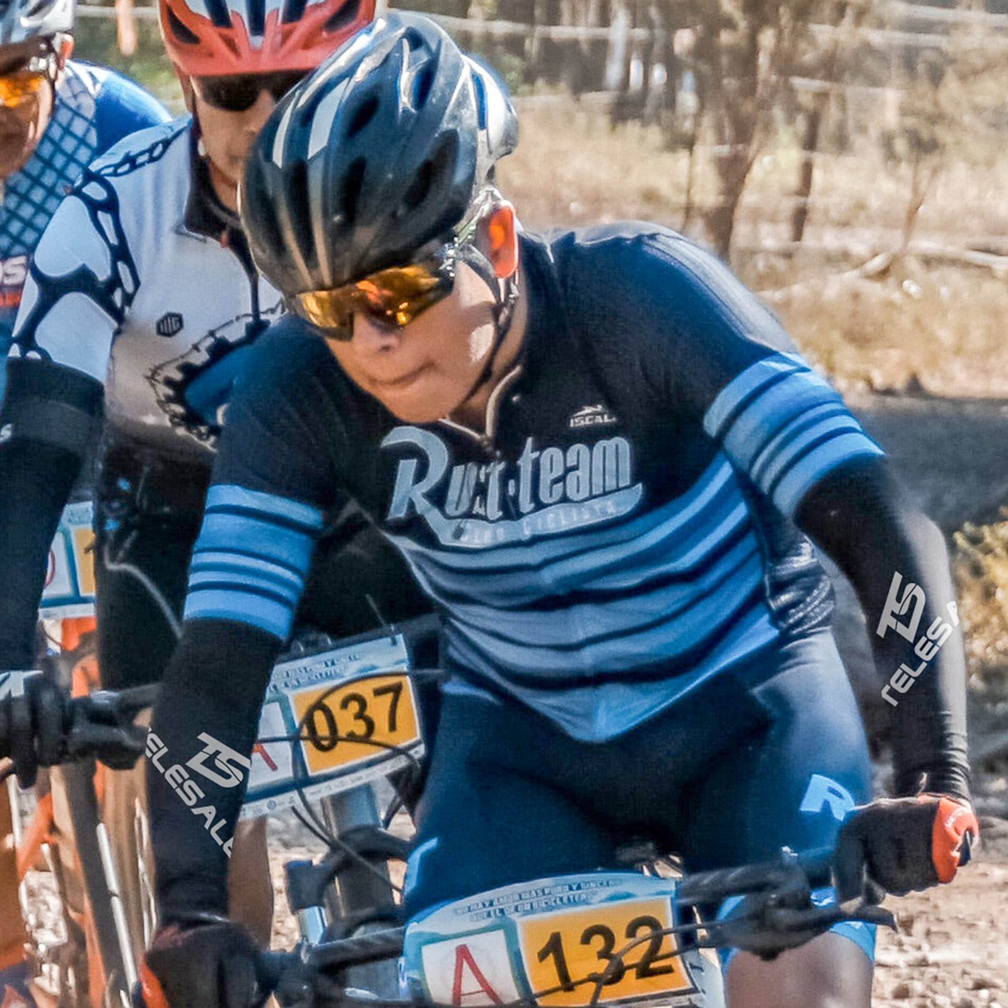 Ice Silk Arm Sleeve - PCH835 Image