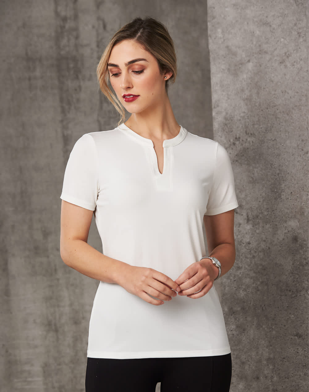 Ladies' V-neck with Tab S/S Knit Top SH-M8840
