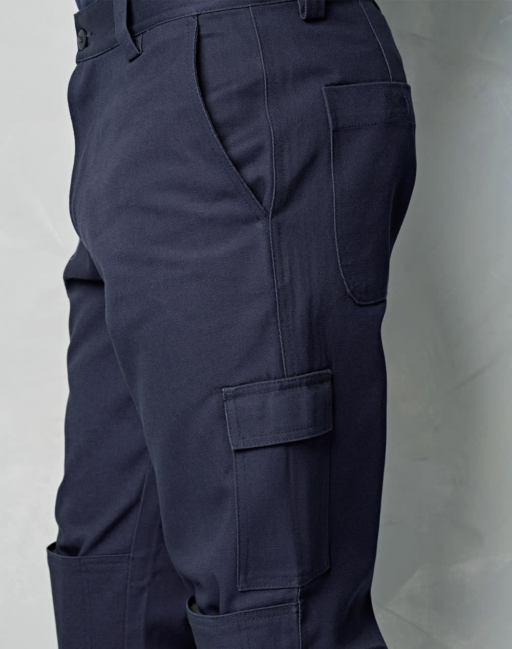 Men's Cotton Drill Pre-shrunk Cargo Pants With Knee Pads - WP03 Image