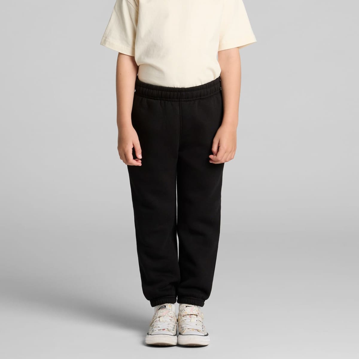 3041_youth_relax_track_pants_main__45354.1718247147.1280.1280