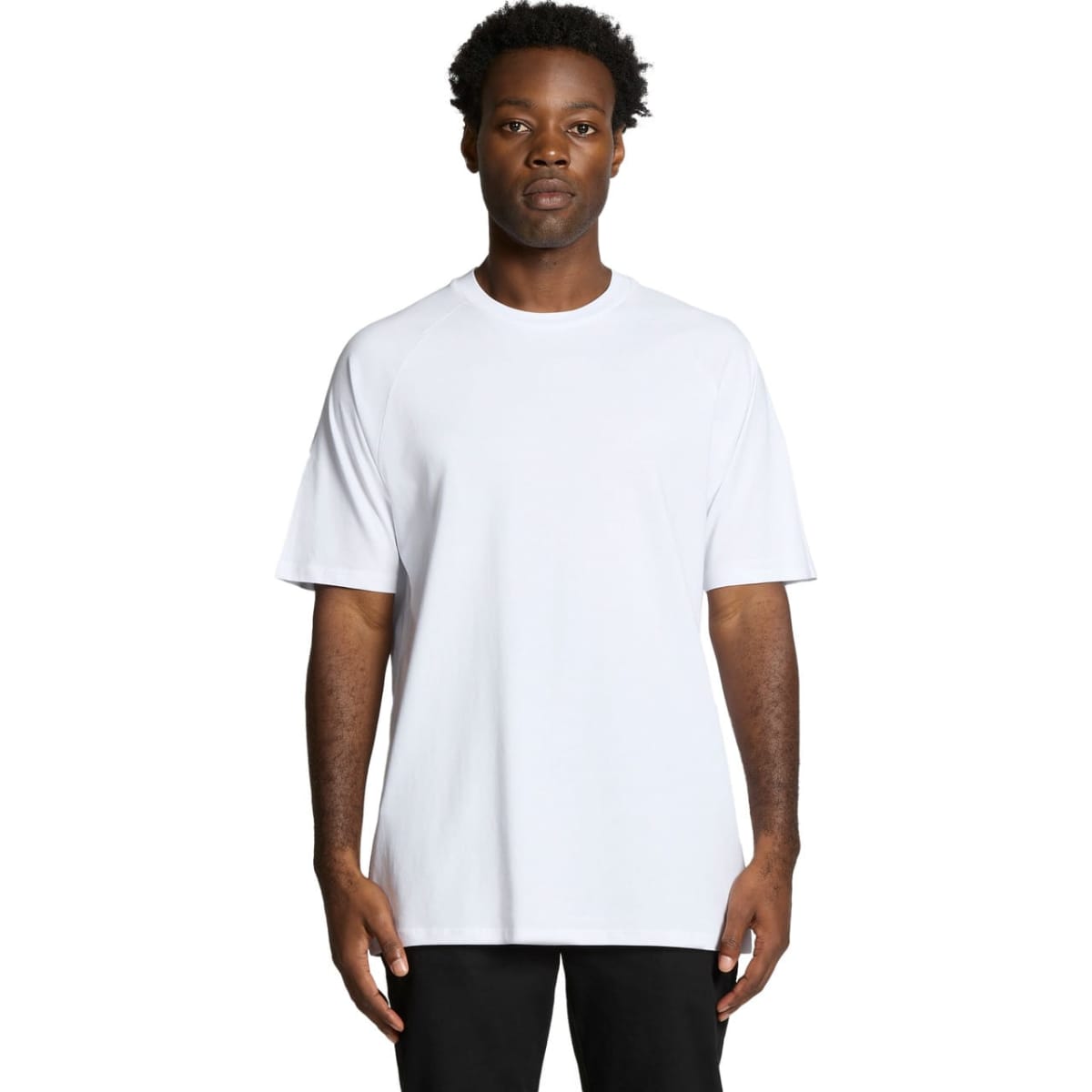 5001r_staple_raglan_tee_front__27522.1713237718.1280.1280