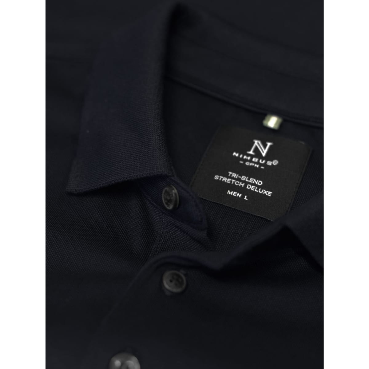 altavista_men_dark-navy_closeup_1
