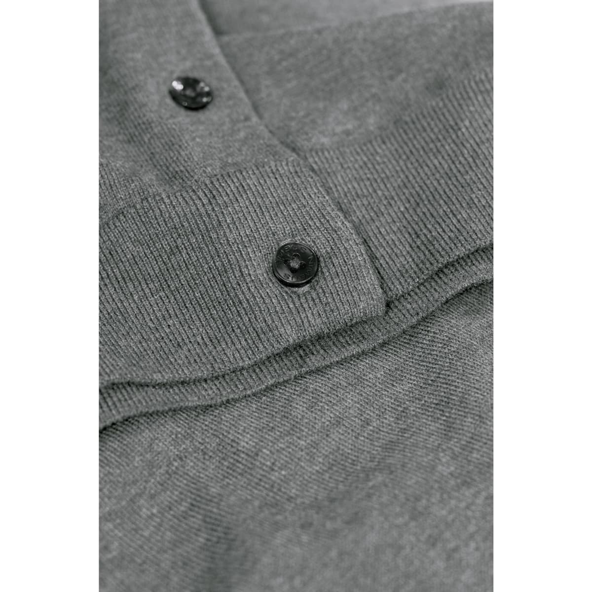 brighton_cardigan_women_grey-melange_closeup_3