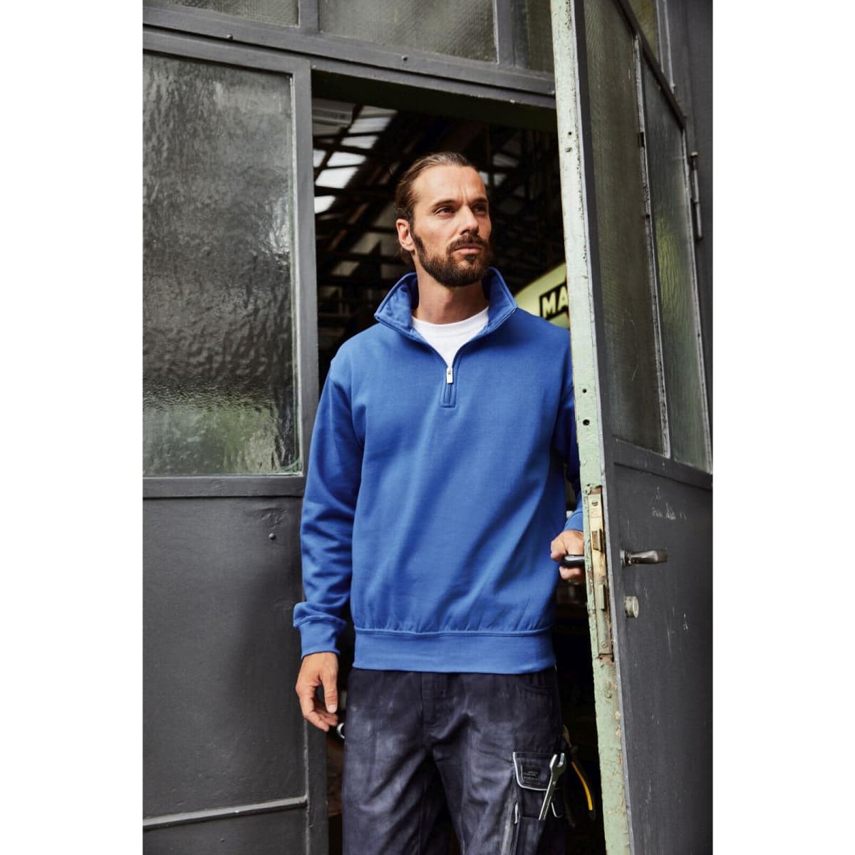 jn831-lifestyle-3