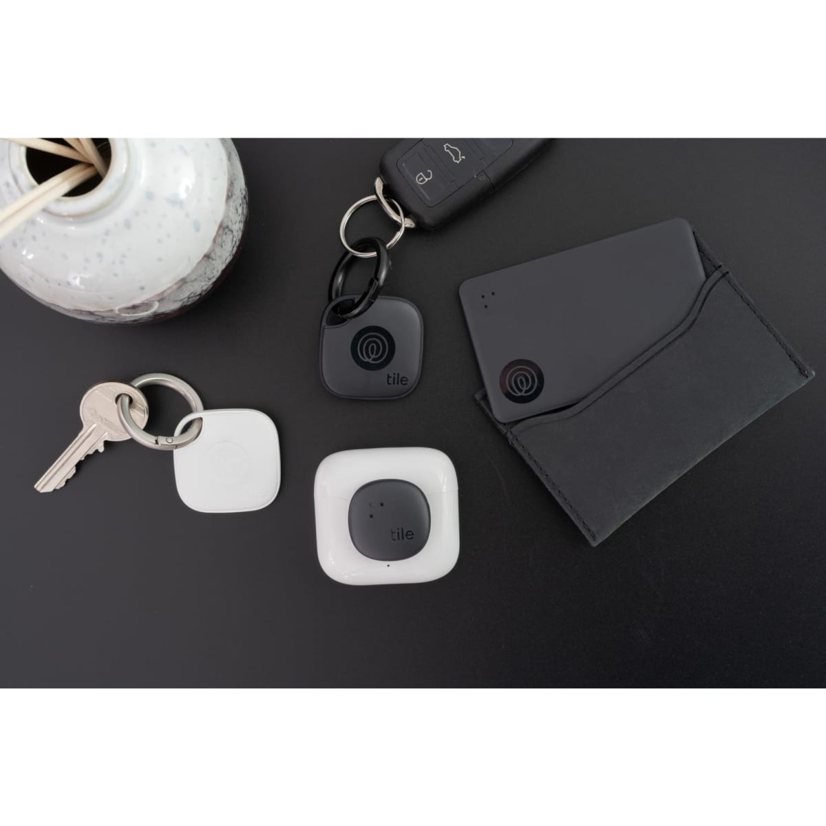 new_tile_mate_essentials_black_and_white