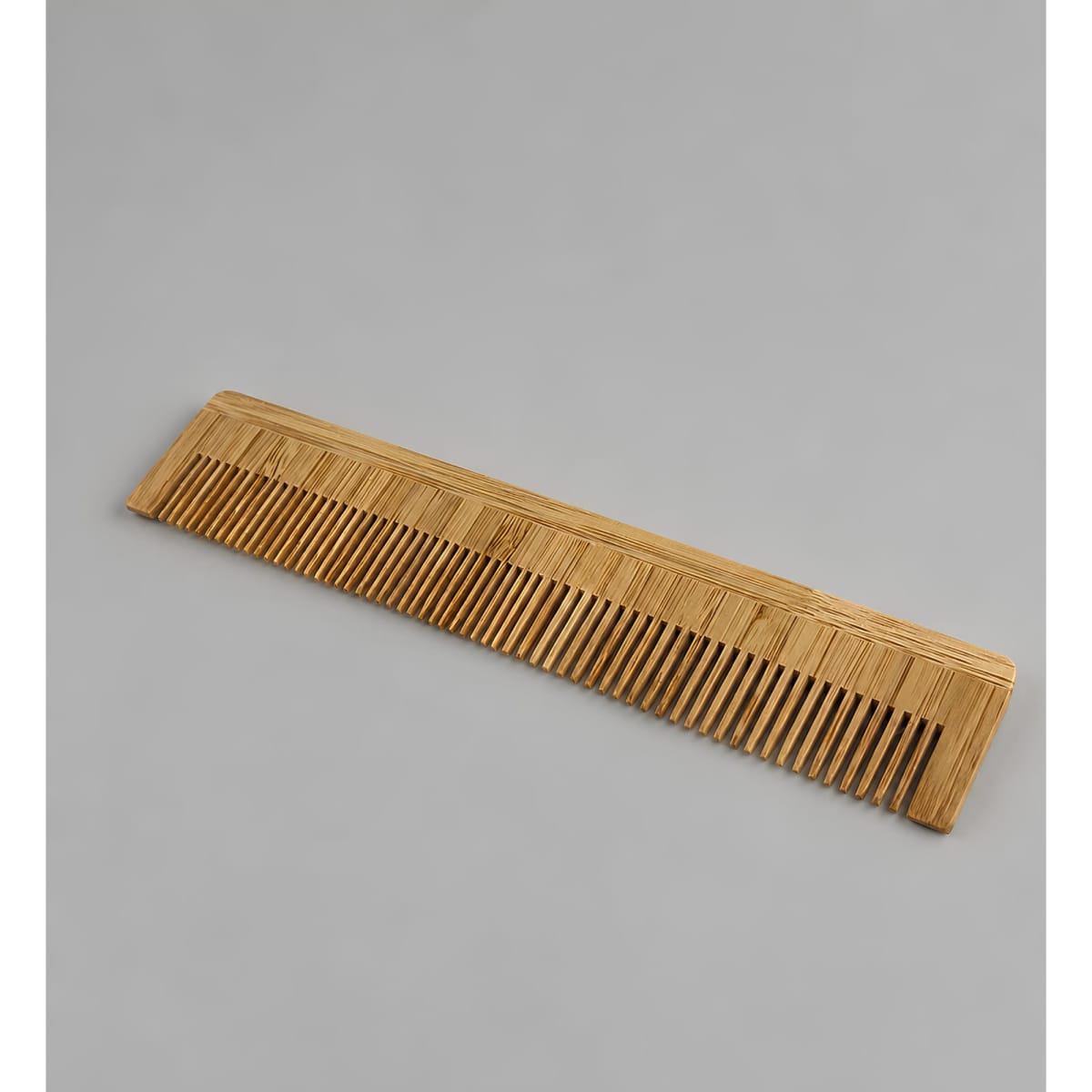 Niomi Bamboo Comb