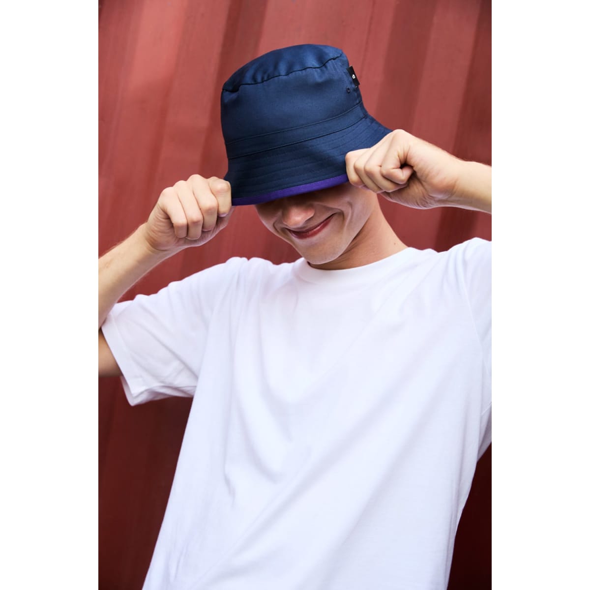 Neutral Reversible Bucket Hat