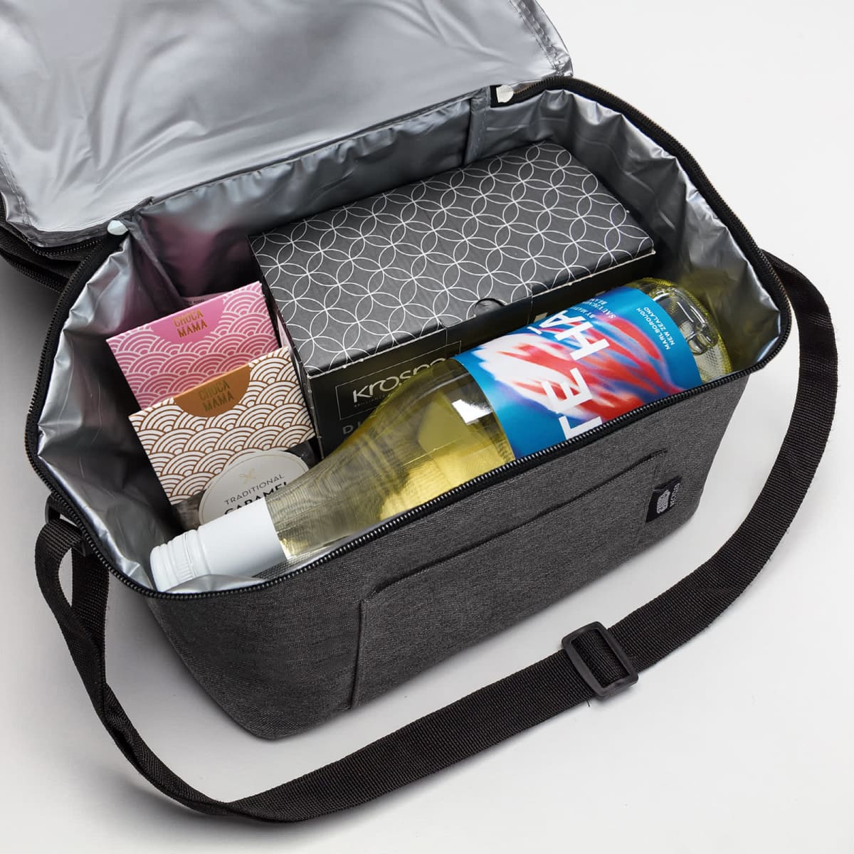 ll8427_whitewineincoolerbag-202605071252459116573