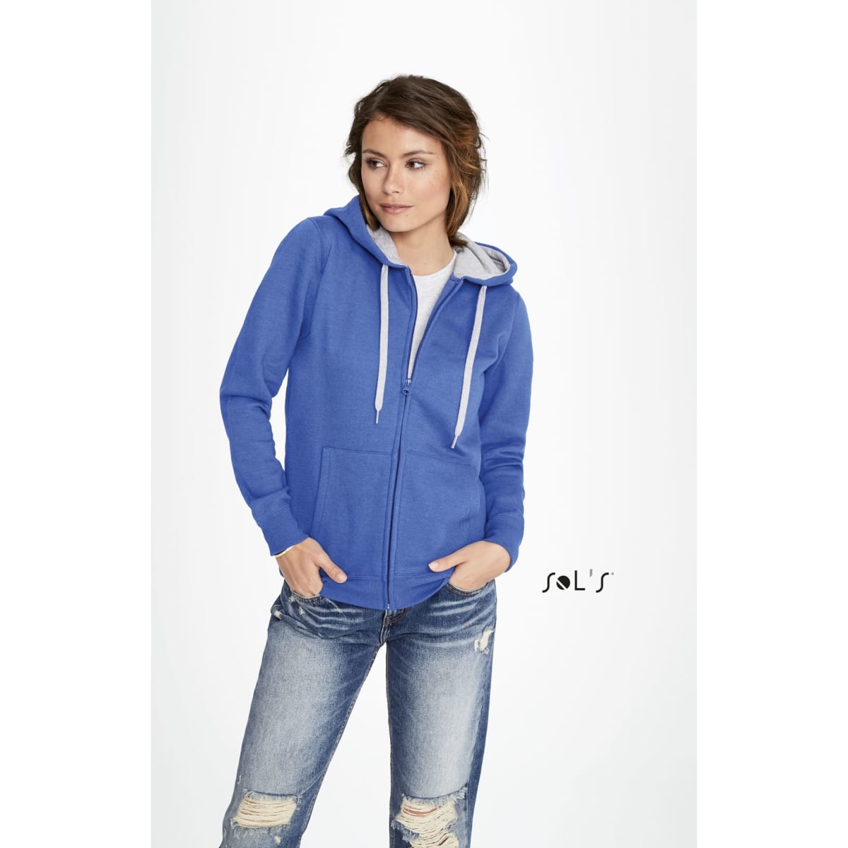 A women's hoodie in blue, made of 50% cotton and 50% polyester, featuring a zip and a front pocket.