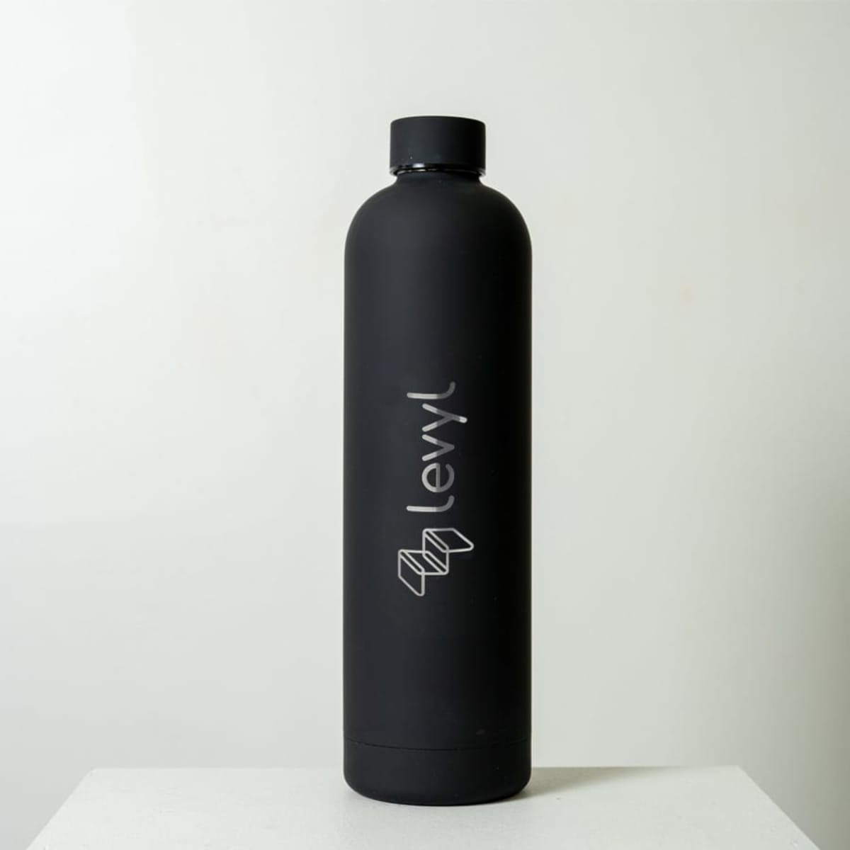 s900_black_branded