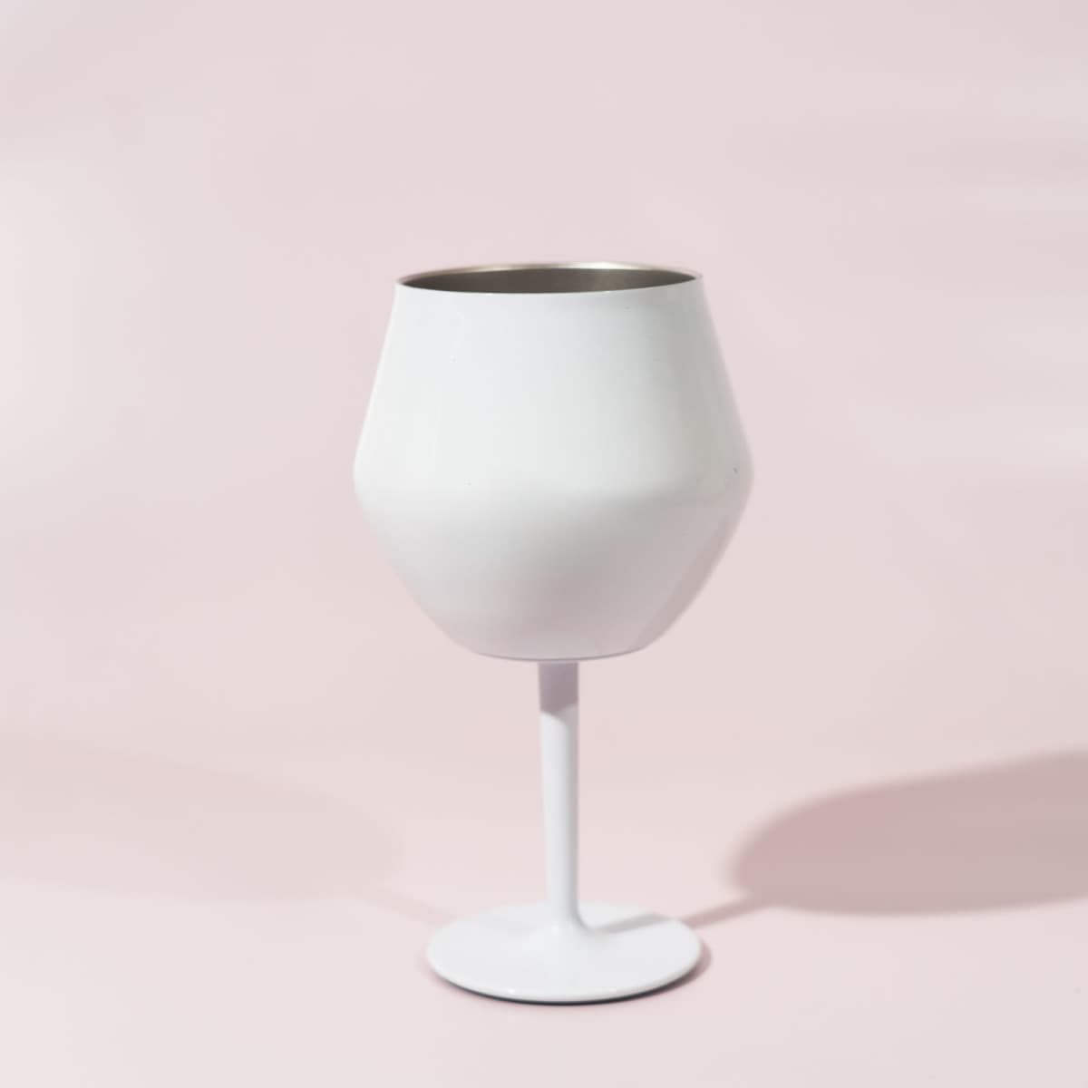 s938_white-scaled