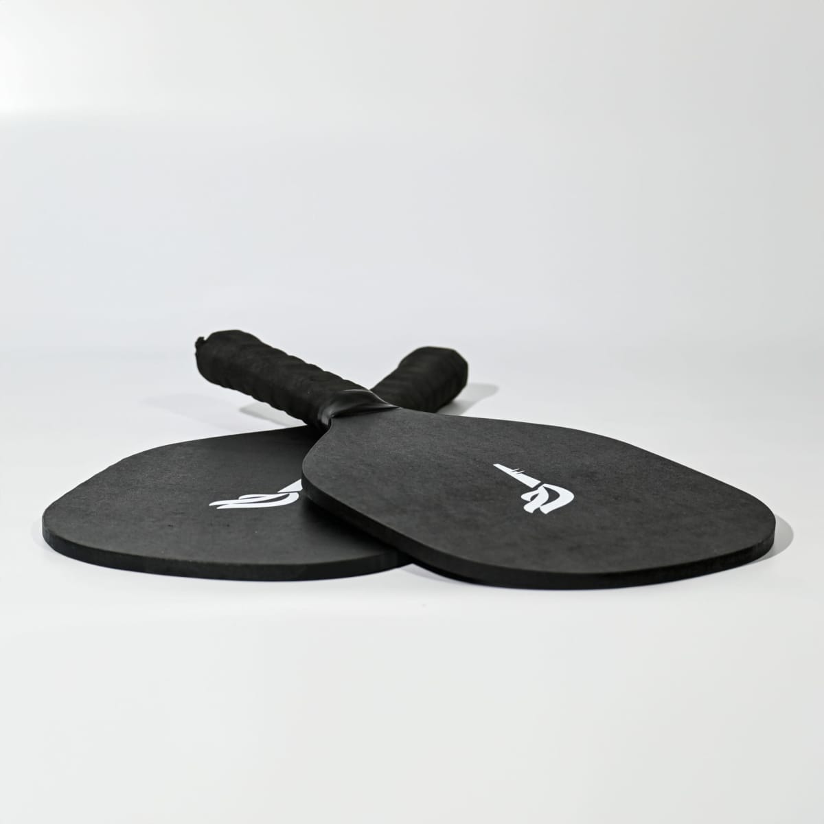 t158_black3-scaled