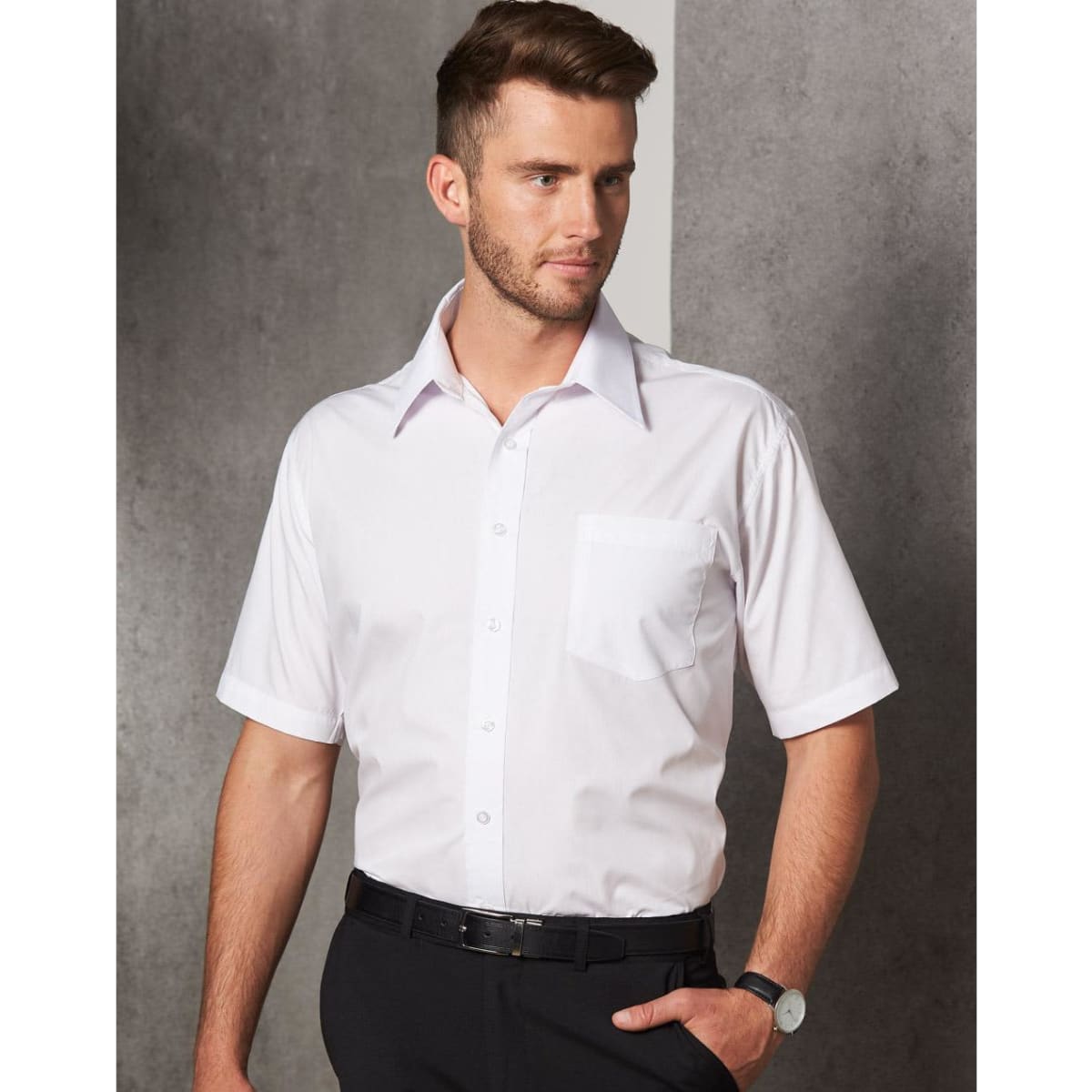 Man’s poplin shirt,short sleeve