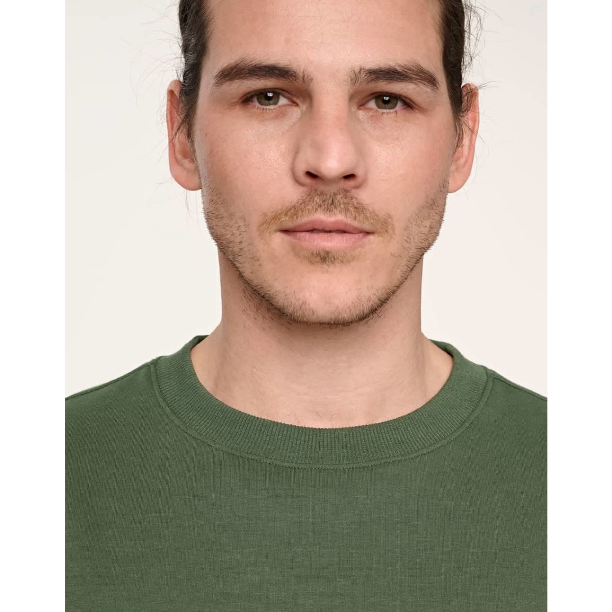 fl05_armygreen_neck