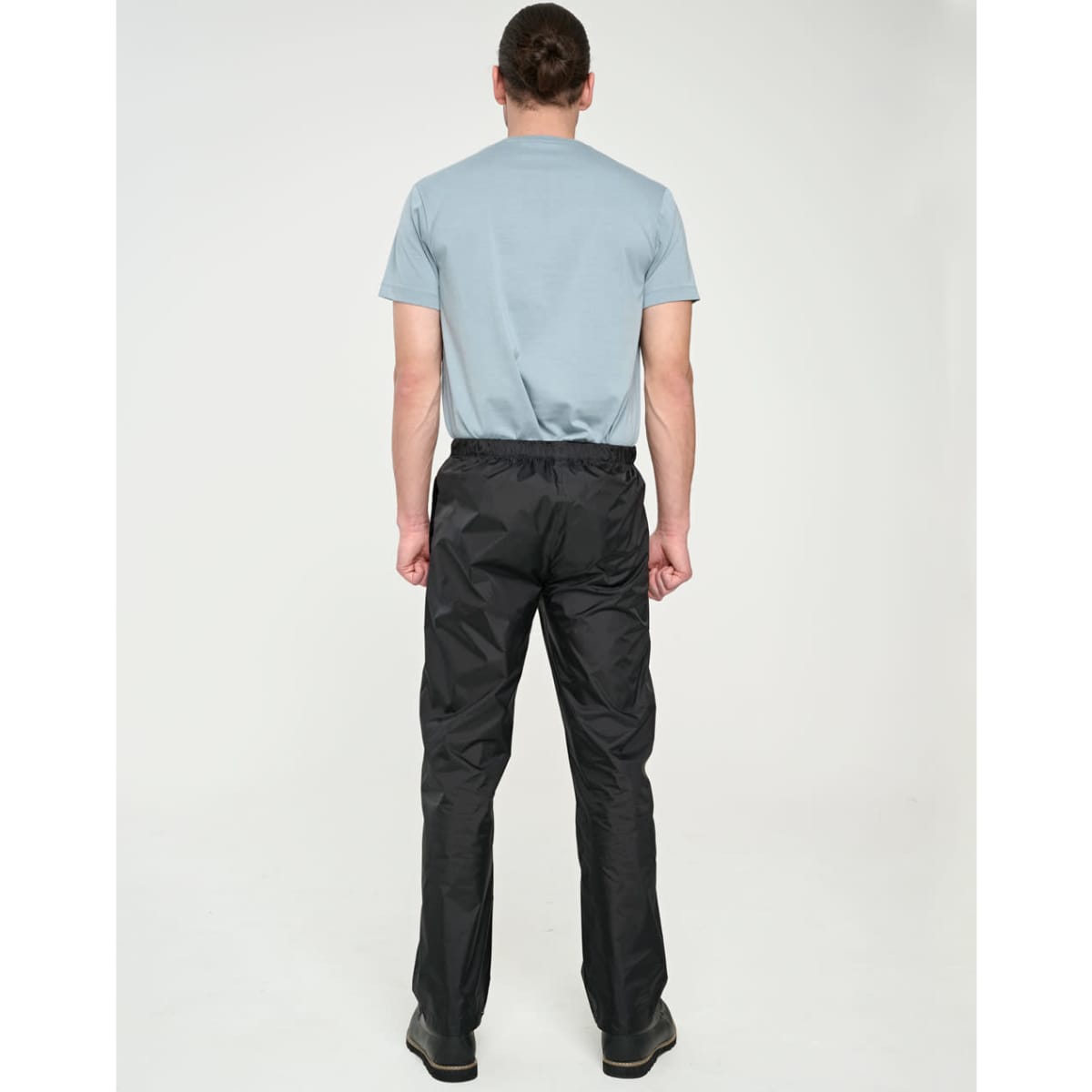 hp02_black_male_back