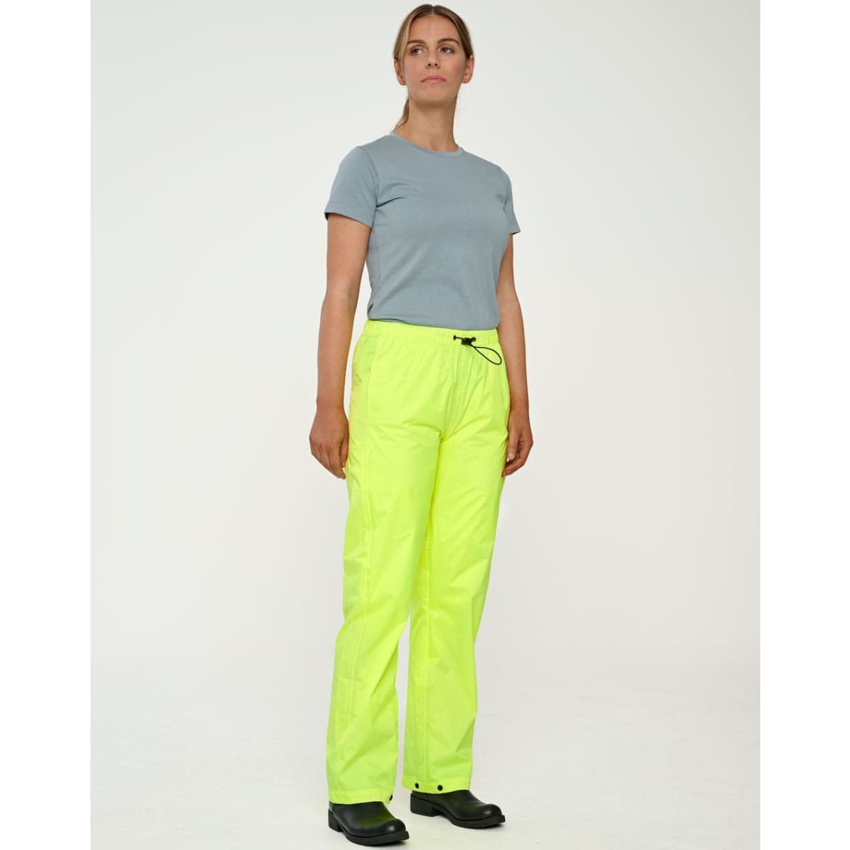 hp02_yellow_female_front