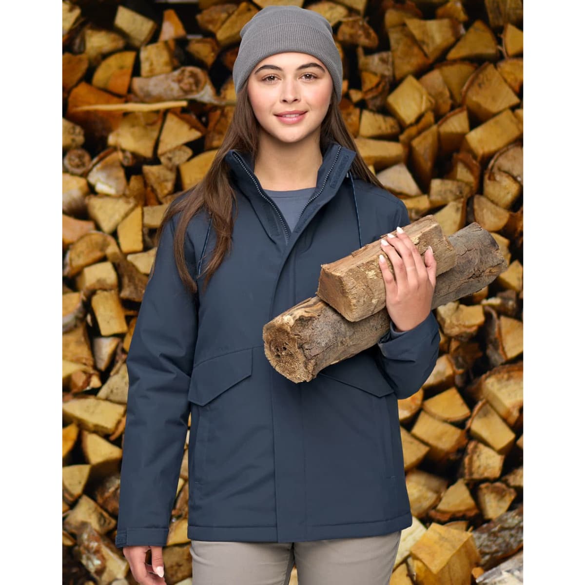jk65_navy_lady_lifestyle