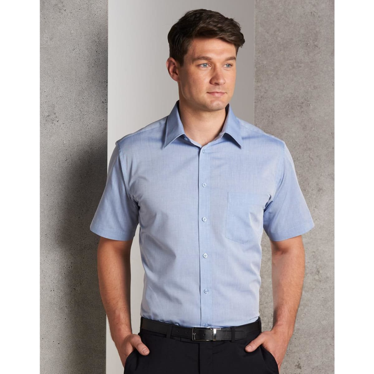 Men’s Fine Chambray Short Sleeve Shirt