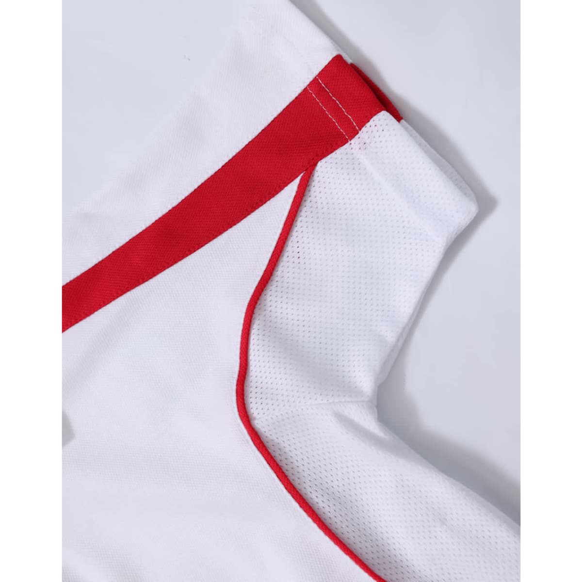 ps53k_whitered_sleeve
