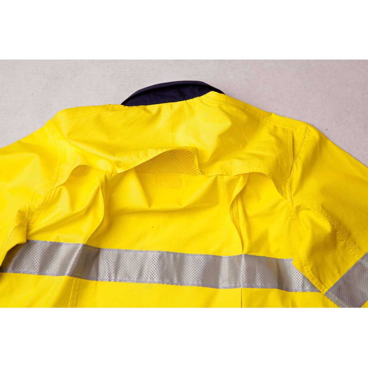 sw69_ventdetails2_l
