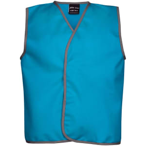 A turquoise tricot vest with grey trim, featuring a logo on the neckline, ideal for sports uniforms.