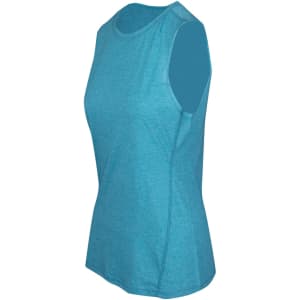 A sleeveless tee in a heathered turquoise colour, featuring a fitted design and an integrated logo.