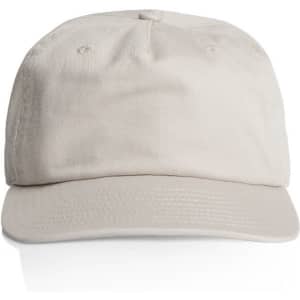 A beige five-panel cap with a curved brim and a logo on the front. Suitable for casual wear.