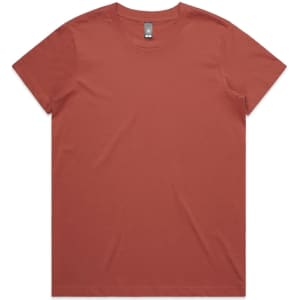 A rust-coloured t-shirt with a round neckline and short sleeves, featuring a logo on the label.