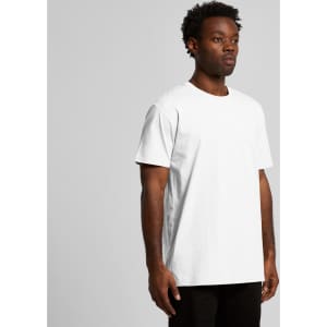 A plain white T-shirt displayed on a male model, featuring a simple design and a logo.