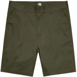 Plain shorts in an olive green colour, featuring a button closure and side pockets. Includes a logo on the waistband.