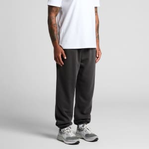 Relax Faded Track Pants in dark grey. Comfortable, tapered design with an elastic waistband and a logo.